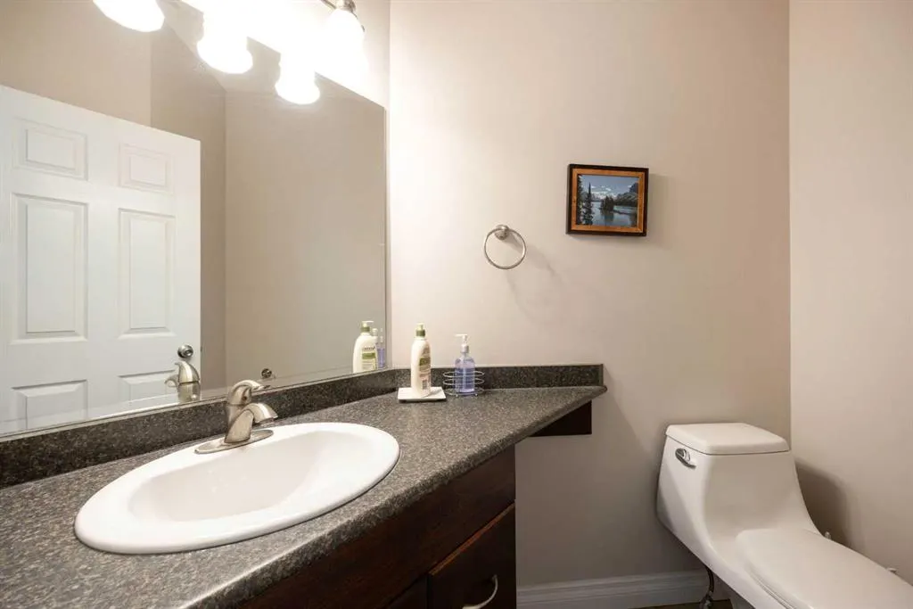 121 Gravelstone Way