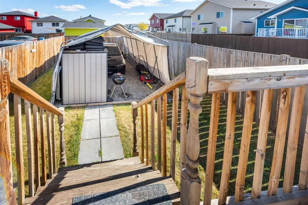 10 Tarawood Lane NE