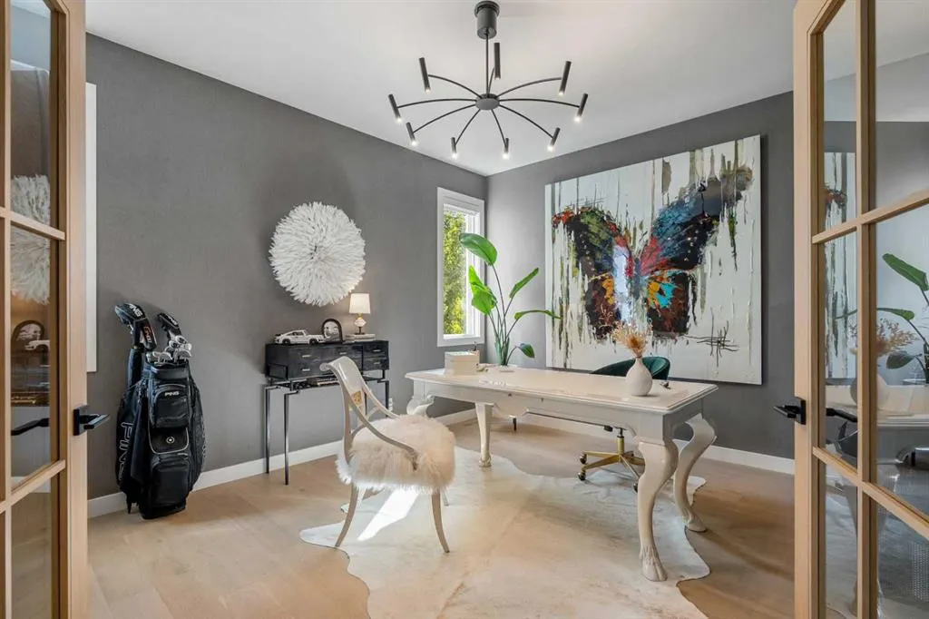 228 Mahogany Bay SE