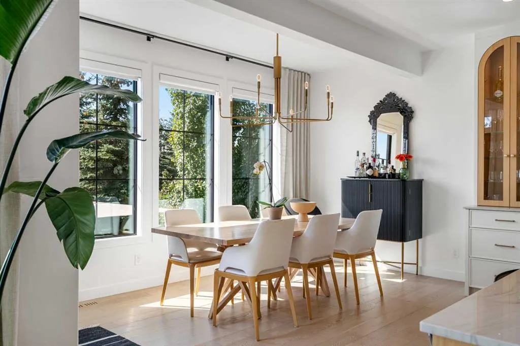 228 Mahogany Bay SE