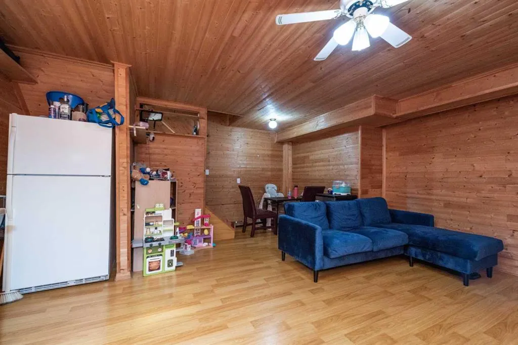 148 Martin Crossing Crescent NE