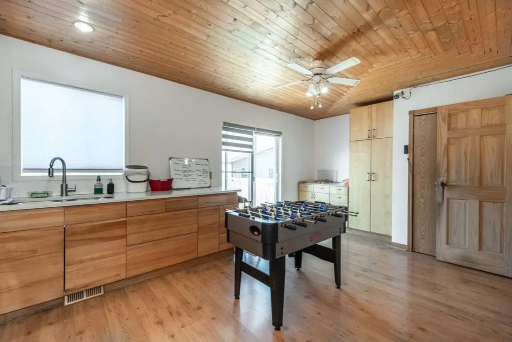 148 Martin Crossing Crescent NE