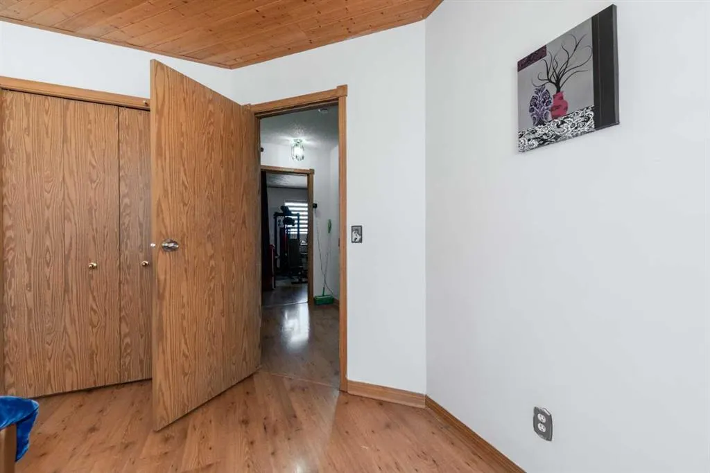 148 Martin Crossing Crescent NE