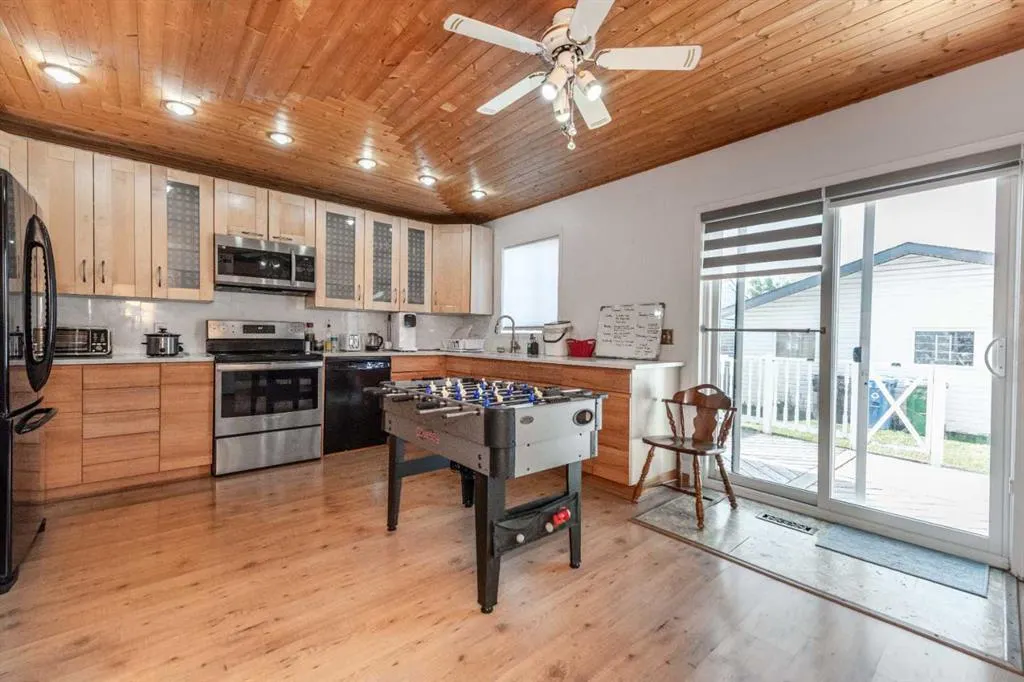 148 Martin Crossing Crescent NE