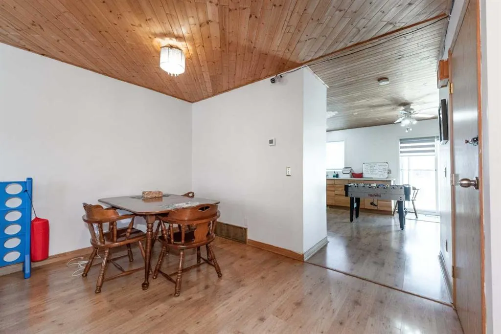 148 Martin Crossing Crescent NE
