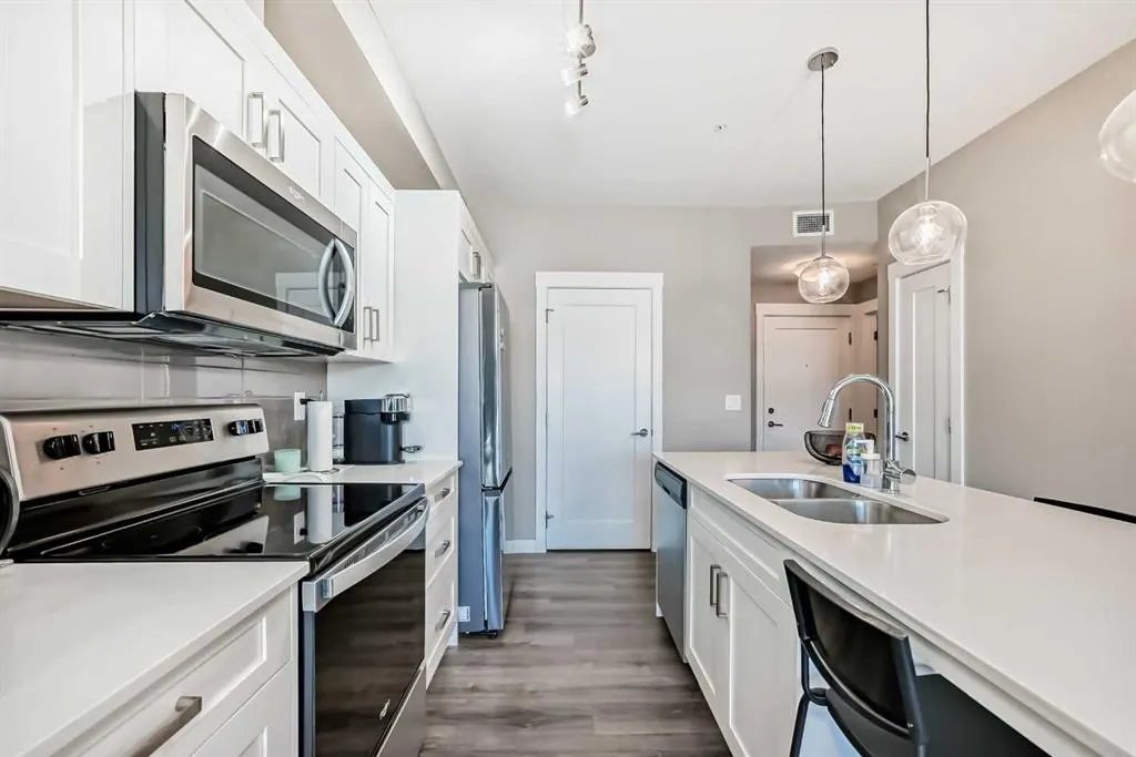 40 Walgrove Walk SE, #207