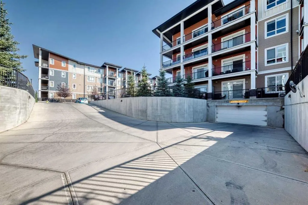 40 Walgrove Walk SE, #207