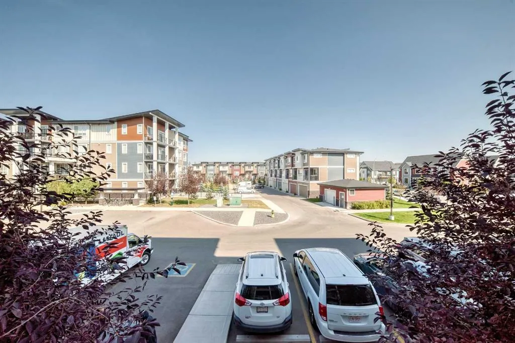 40 Walgrove Walk SE, #207