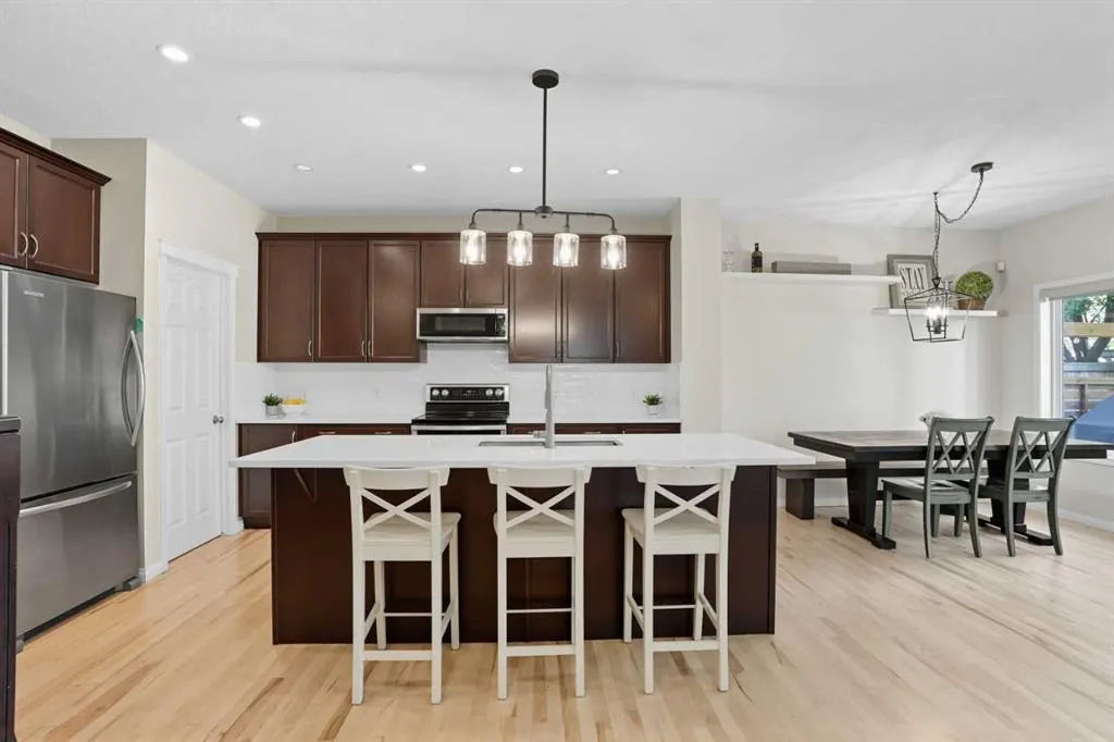 237 Kincora Glen Rise NW