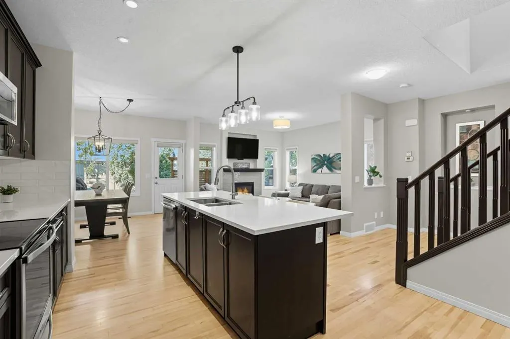 237 Kincora Glen Rise NW