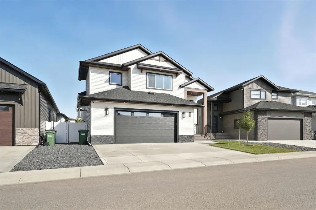 42 Longmire Close