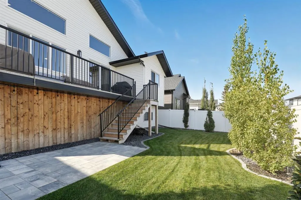 42 Longmire Close