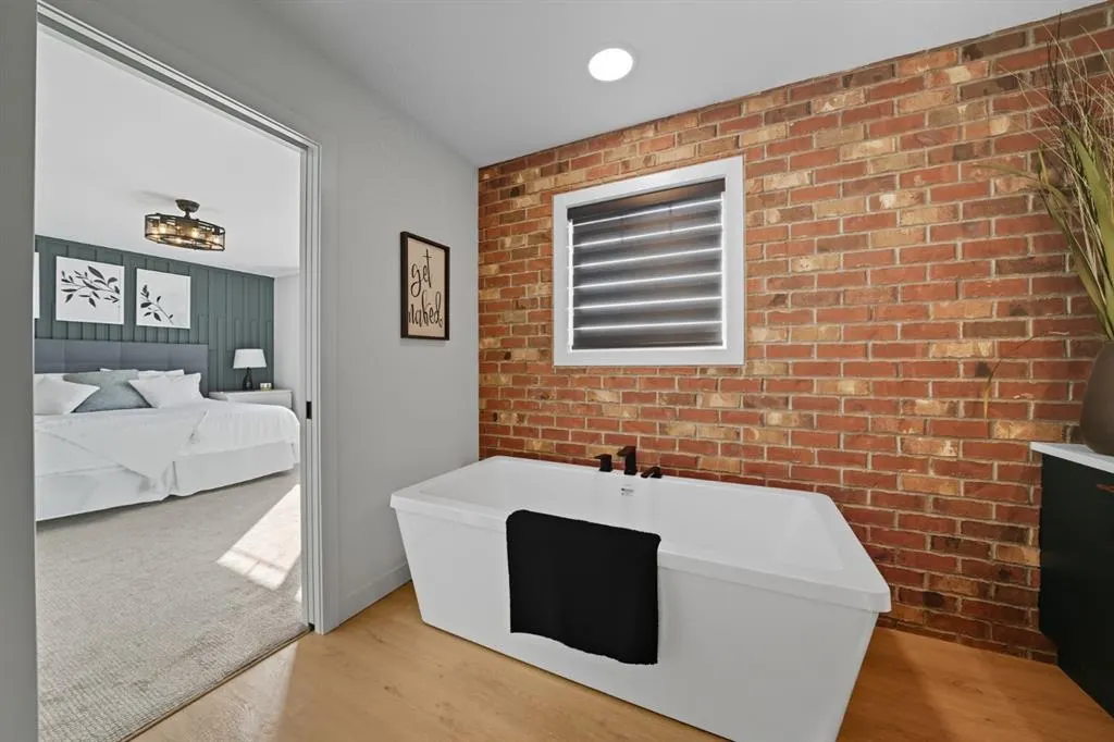 42 Longmire Close