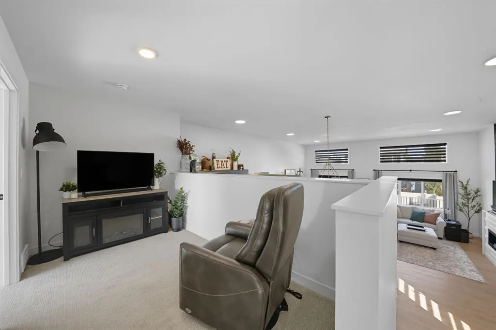 42 Longmire Close