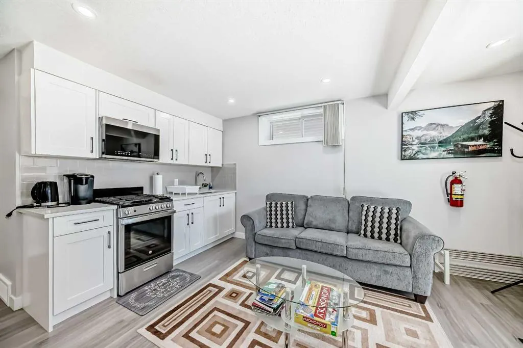 53 Evansford Grove NW