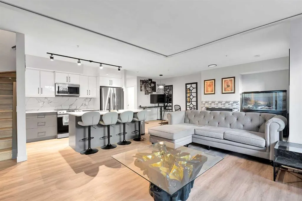 328 21 Avenue SW, #109