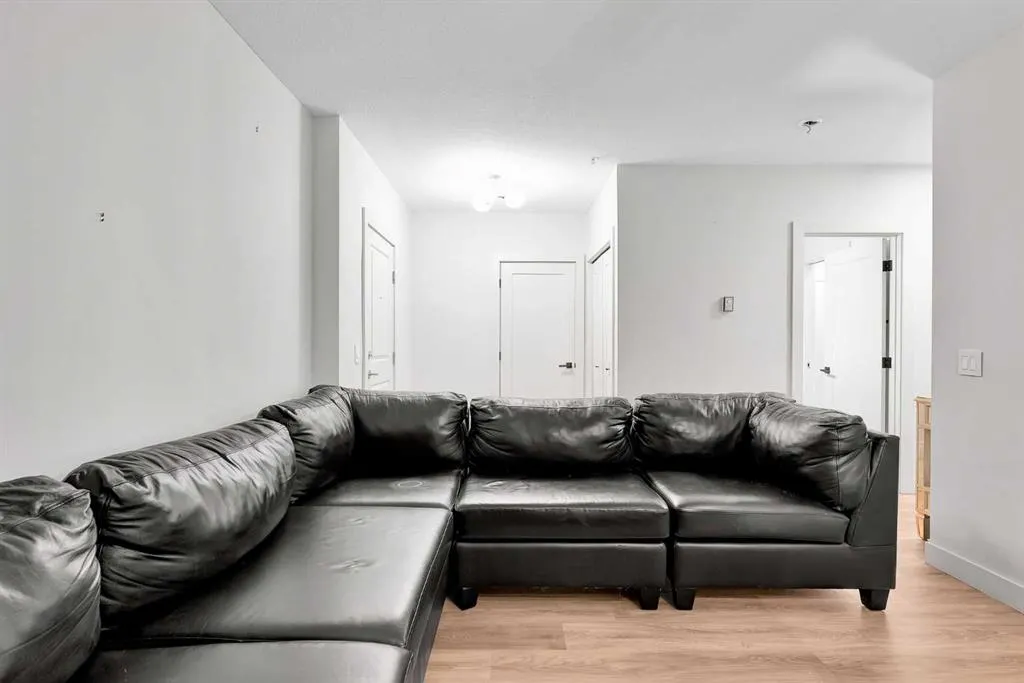 328 21 Avenue SW, #109