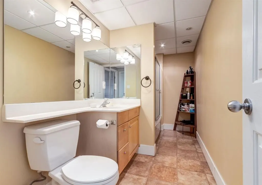 123 13 Avenue NE, #3