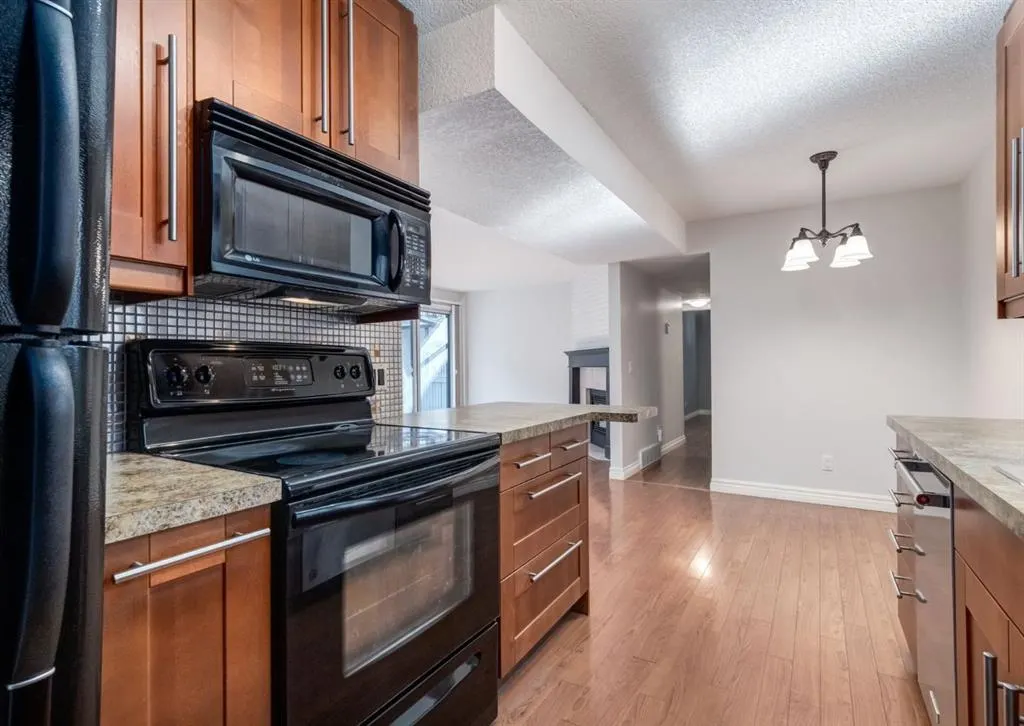 123 13 Avenue NE, #3