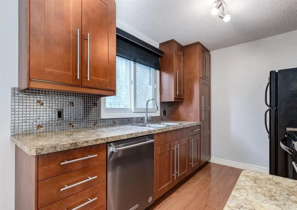 123 13 Avenue NE, #3