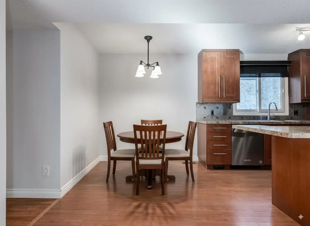 123 13 Avenue NE, #3