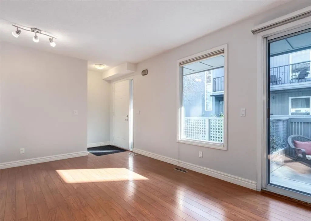 123 13 Avenue NE, #3