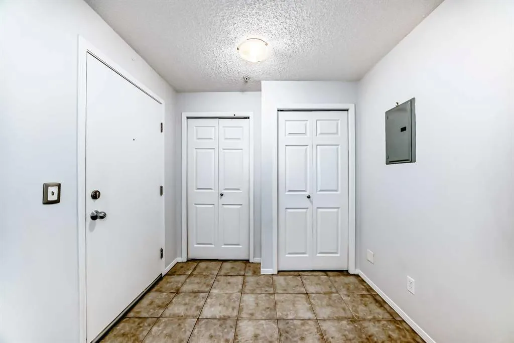 8 Bridlecrest Drive SW, #2238