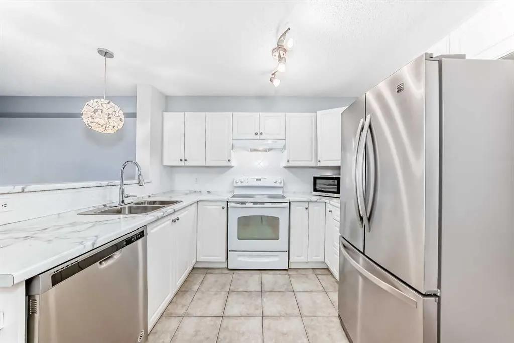 8 Bridlecrest Drive SW, #2238