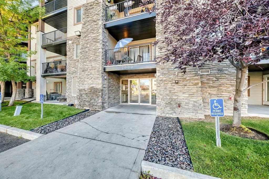 8 Bridlecrest Drive SW, #2238