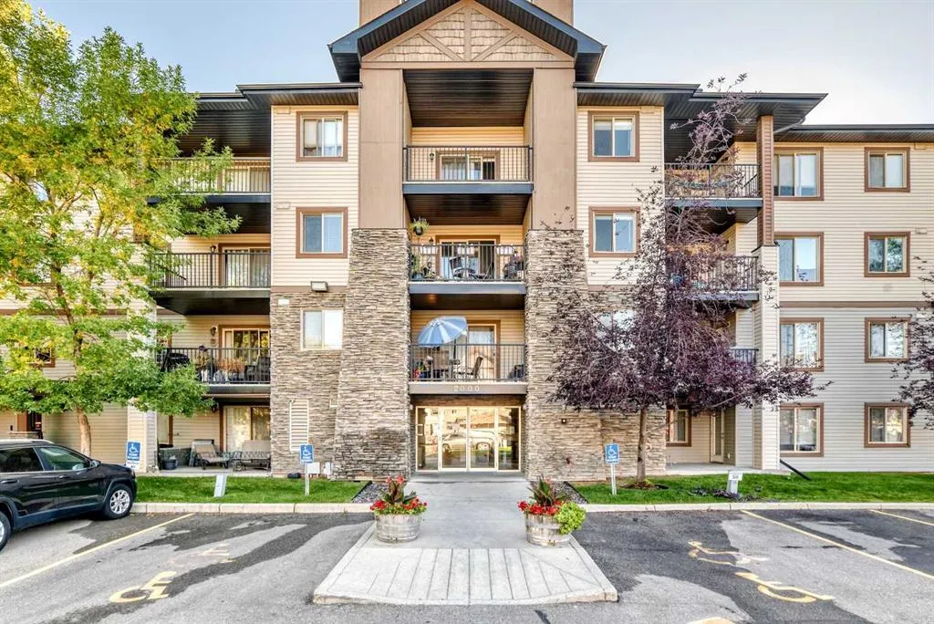 8 Bridlecrest Drive SW, #2238