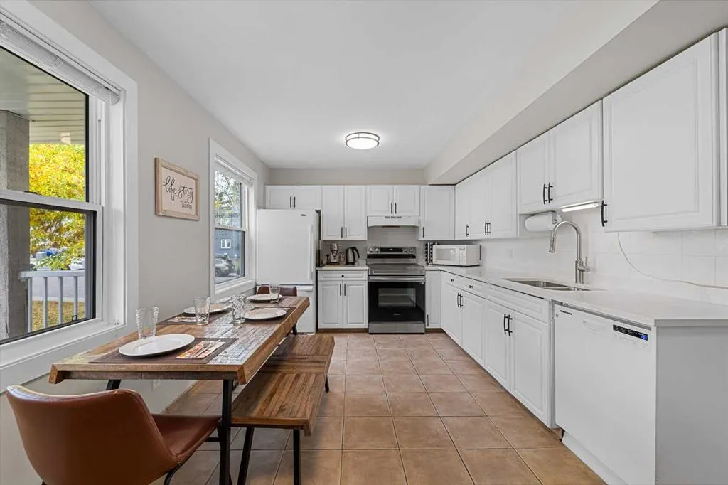 4525 31 Street SW, #314