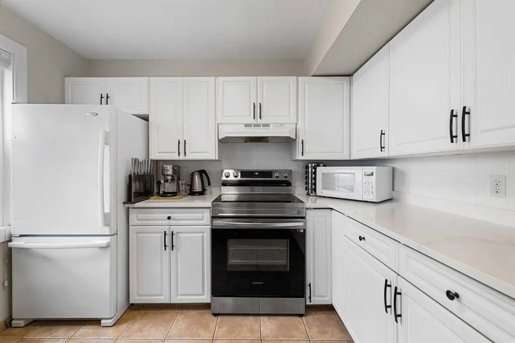 4525 31 Street SW, #314
