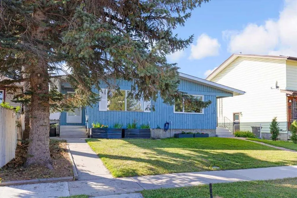 123 7 Avenue SW
