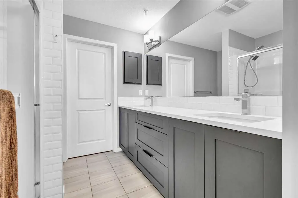 100 Harvest Hills Place NE, #305