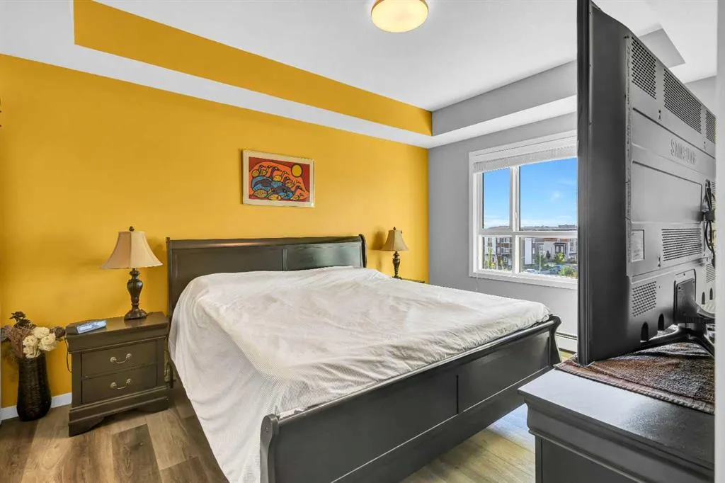 100 Harvest Hills Place NE, #305