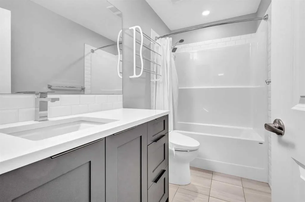 100 Harvest Hills Place NE, #305