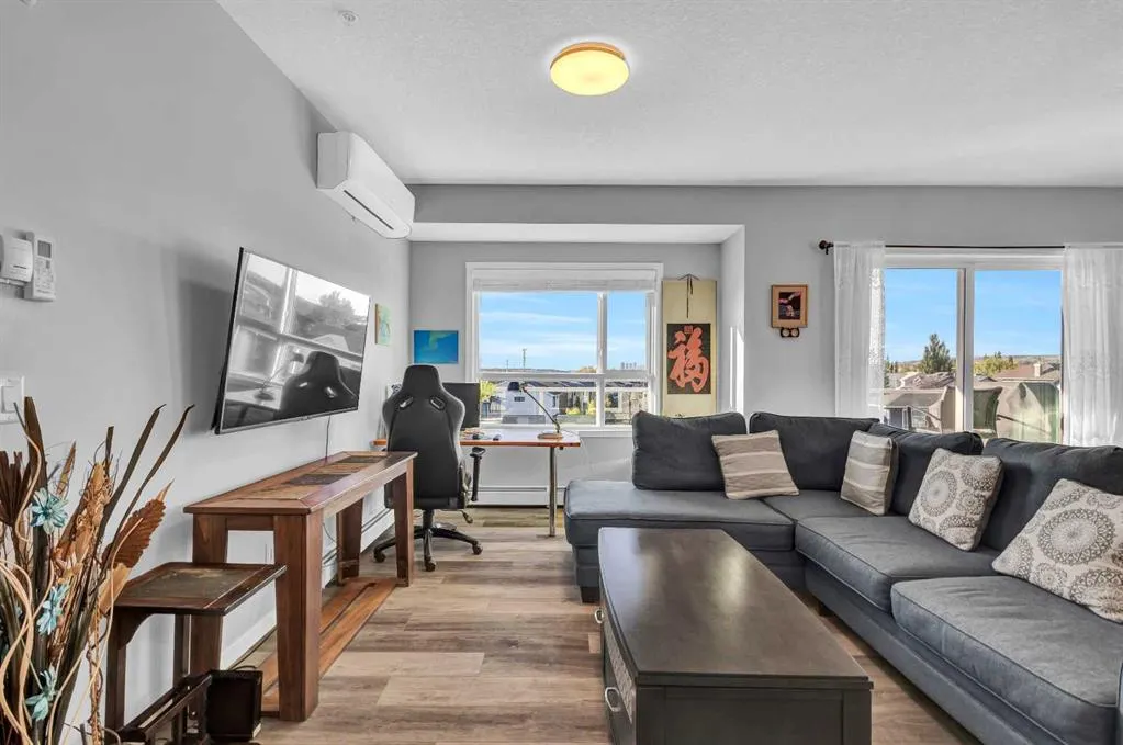 100 Harvest Hills Place NE, #305