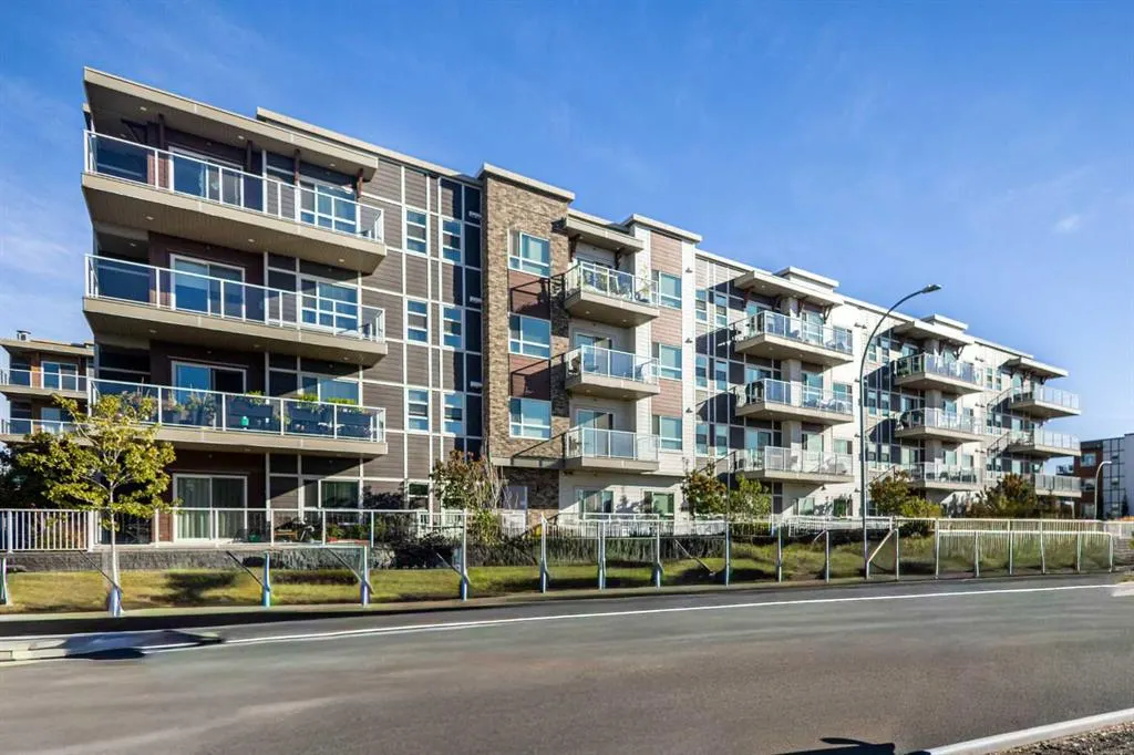 100 Harvest Hills Place NE, #305