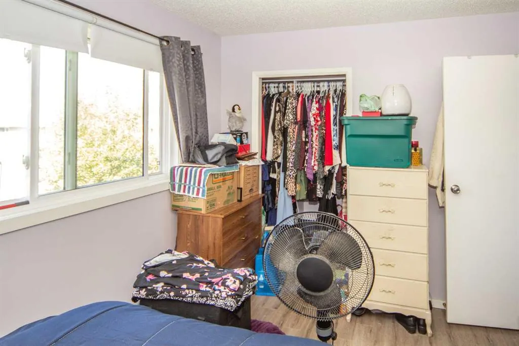1251 Penedo Crescent SE