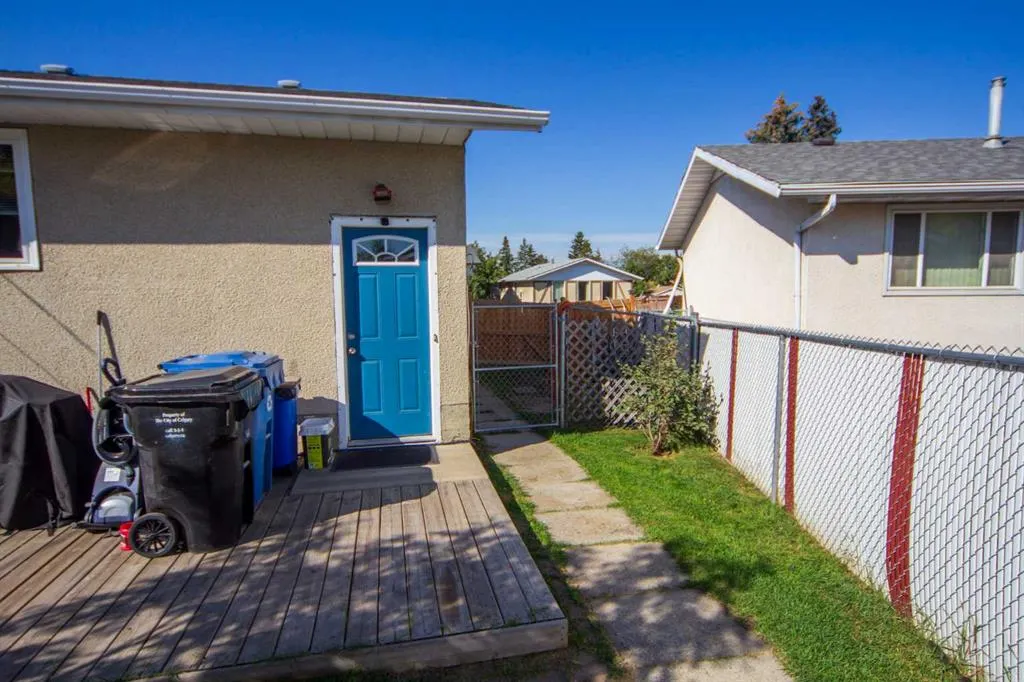 1251 Penedo Crescent SE