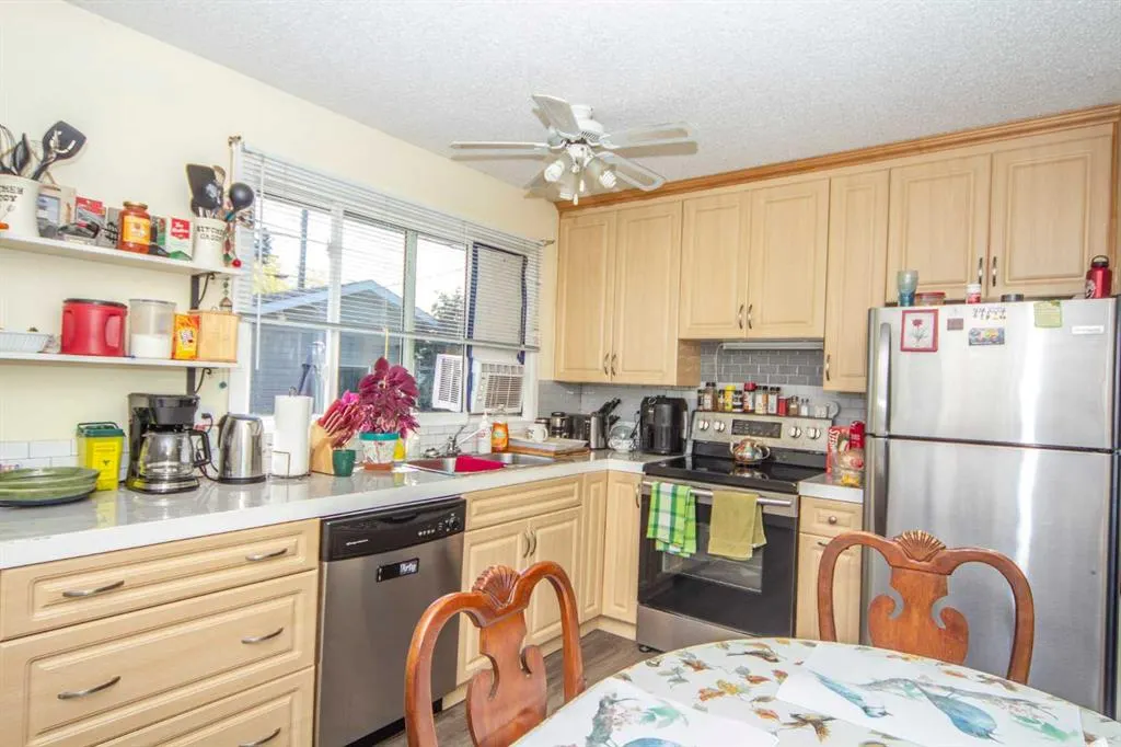 1251 Penedo Crescent SE