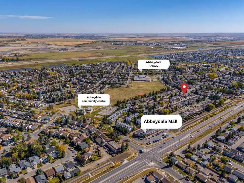 111 ABINGER Crescent NE