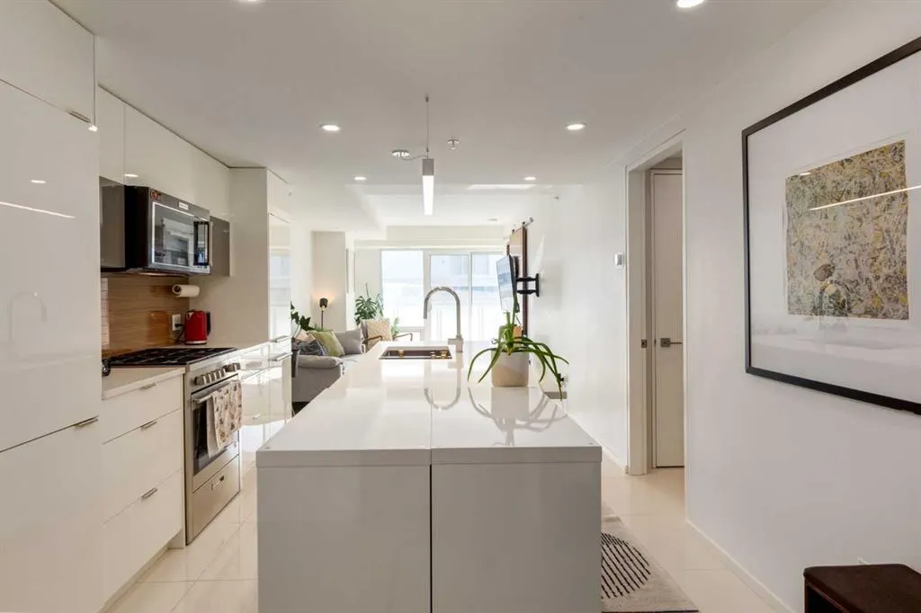 1020 9 Avenue SE, #613