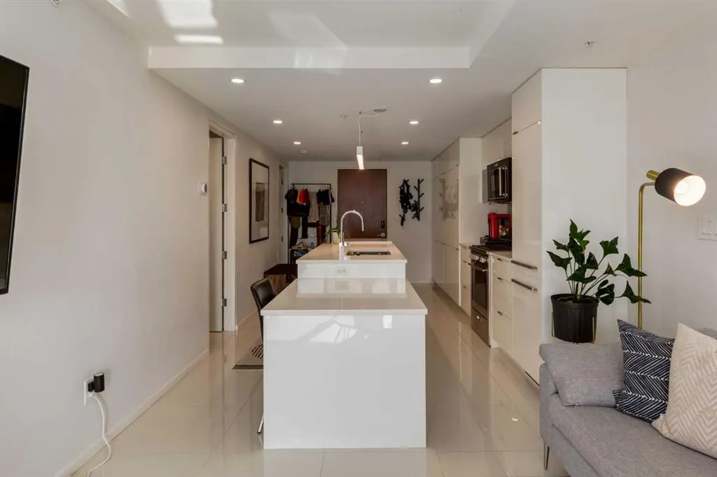 1020 9 Avenue SE, #613