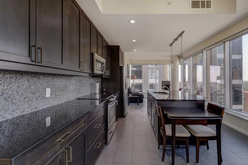 211 13 Avenue SE, #1802