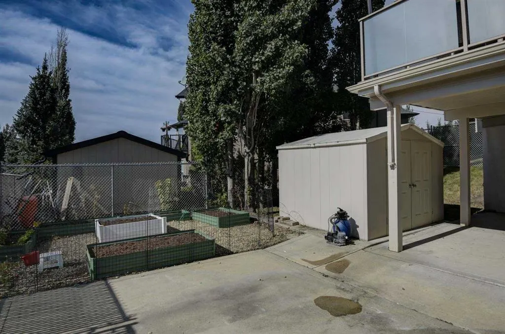5409 44A Street Close