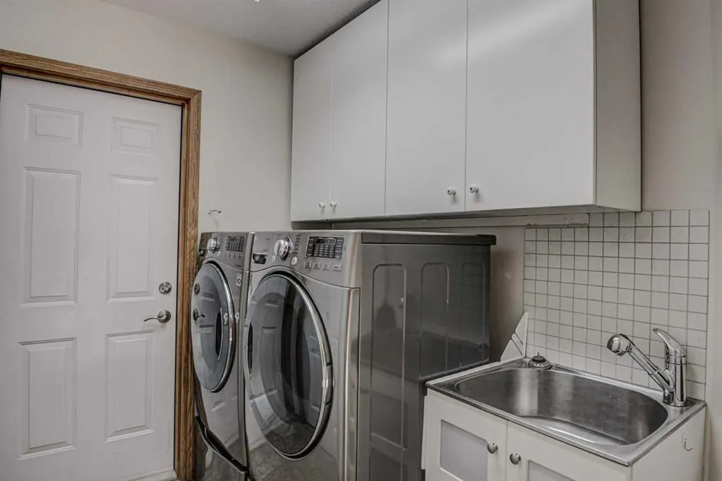 5409 44A Street Close