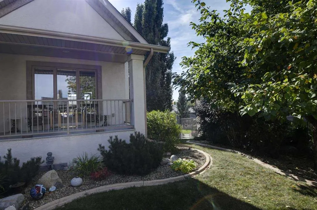 5409 44A Street Close