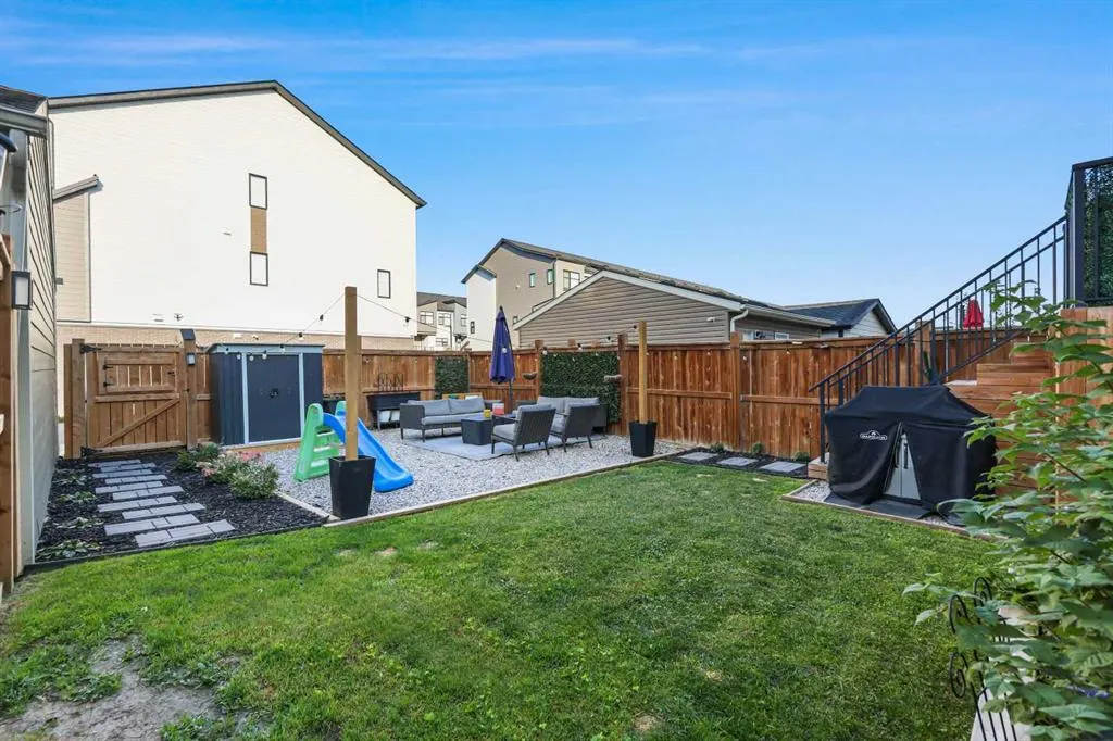 59 Masters Manor SE