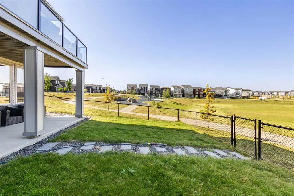 52 Evansfield Manor NW